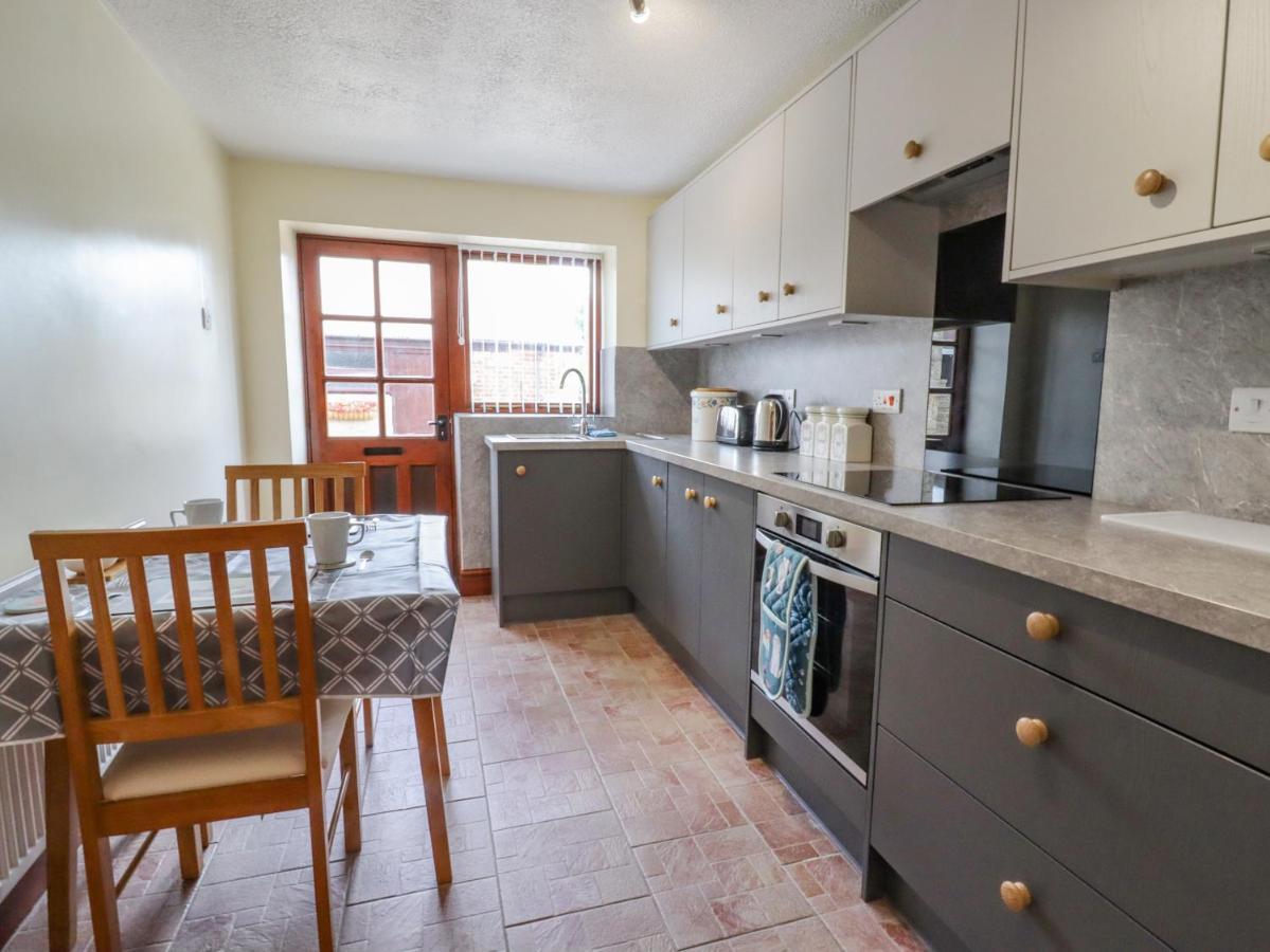 The Cottage Talacre Экстерьер фото